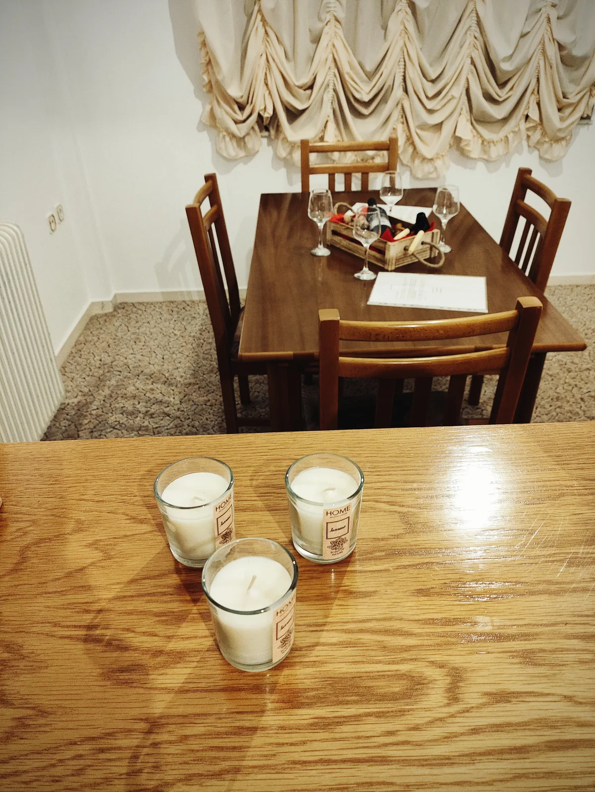 Τραπεζαρία με διακόσμηση